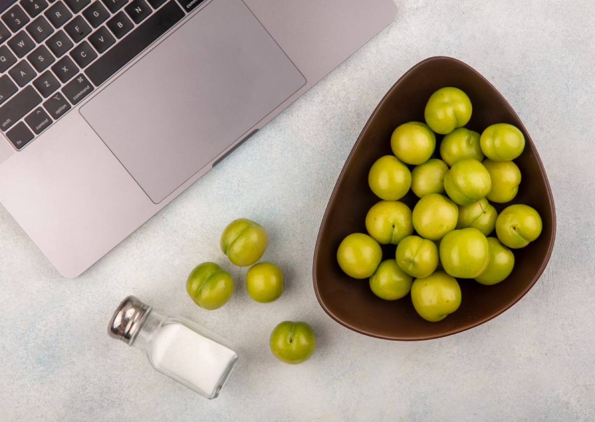 خواص گوجه سبز چیست