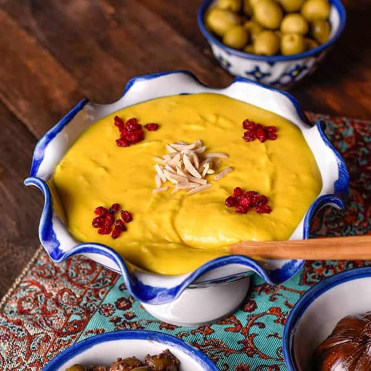 غذاهای تابستانی خنک-خورش ماست